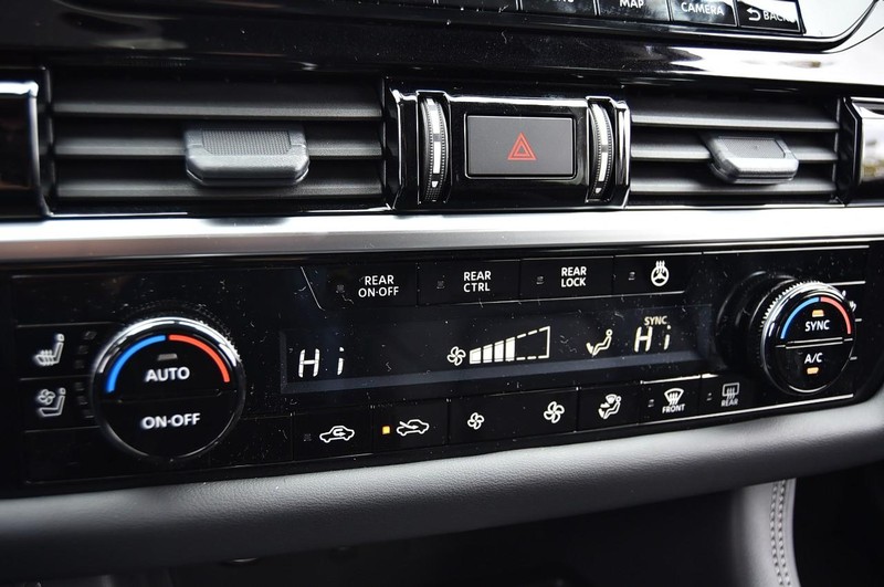 Nissan Pathfinder Vehicle Image 20