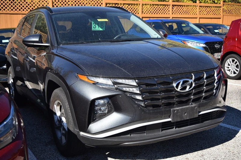 Hyundai Tucson Vehicle Full-screen Gallery Image 03