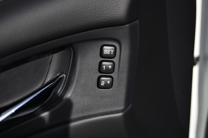 Nissan Murano Vehicle Image 10