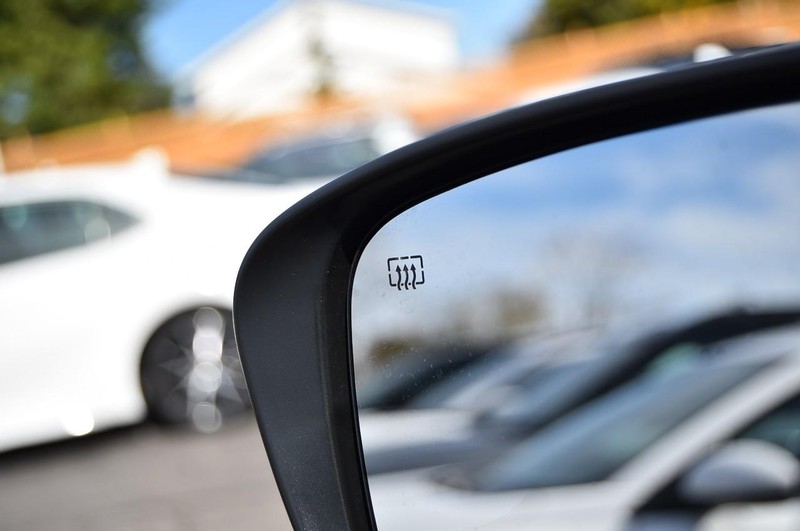 Nissan Murano Vehicle Image 12