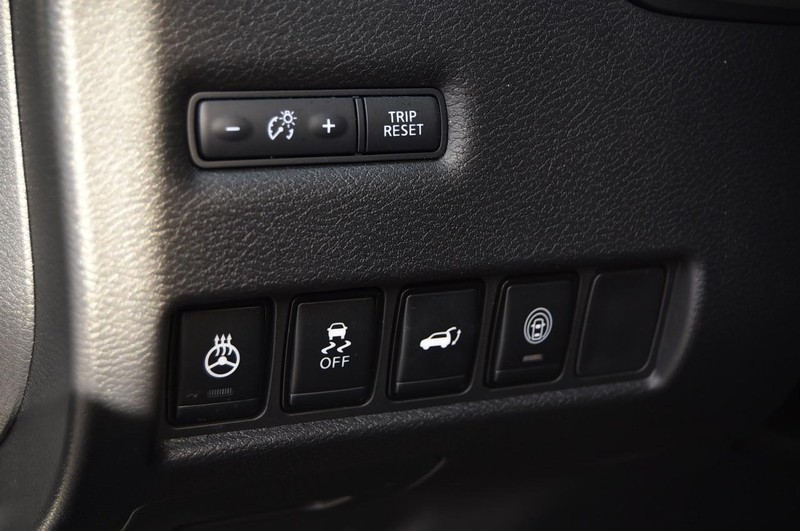 Nissan Murano Vehicle Image 13