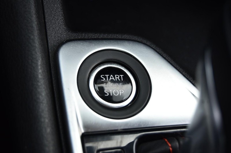 Nissan Sentra Vehicle Image 17