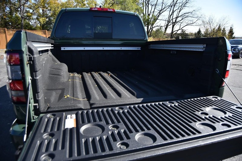 Nissan Frontier Vehicle Image 07