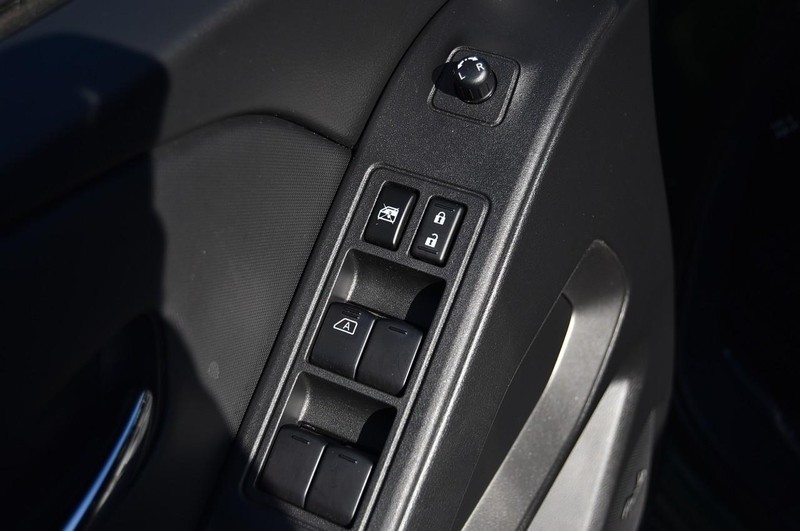 Nissan Frontier Vehicle Image 10