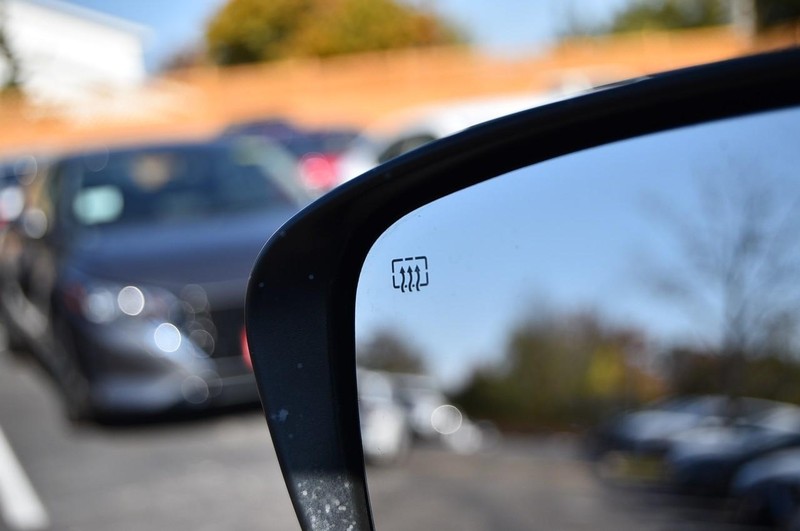 Nissan Frontier Vehicle Image 12