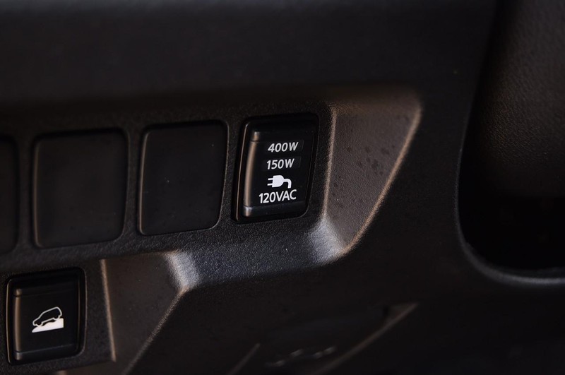 Nissan Frontier Vehicle Image 13