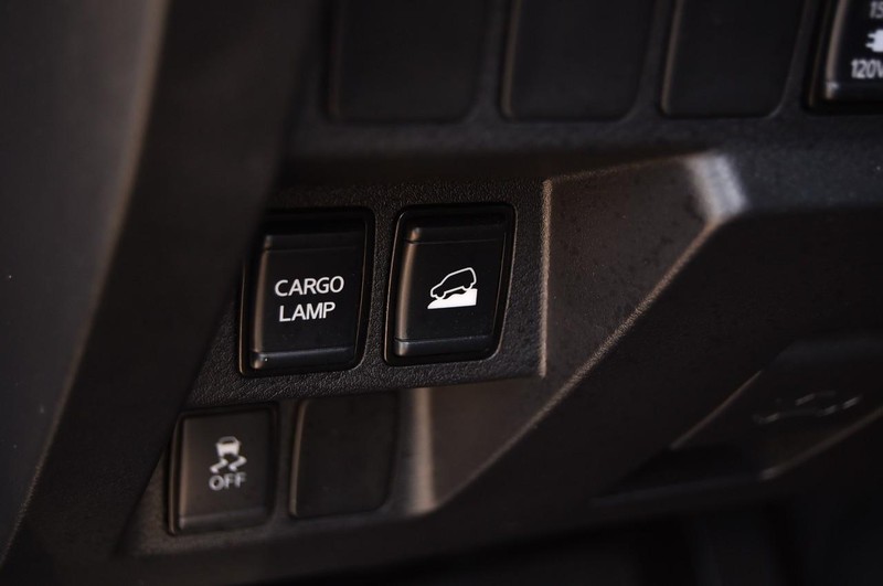 Nissan Frontier Vehicle Image 14