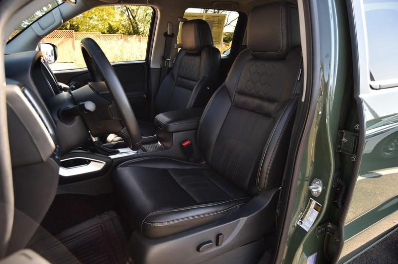 Nissan Frontier Vehicle Image 23