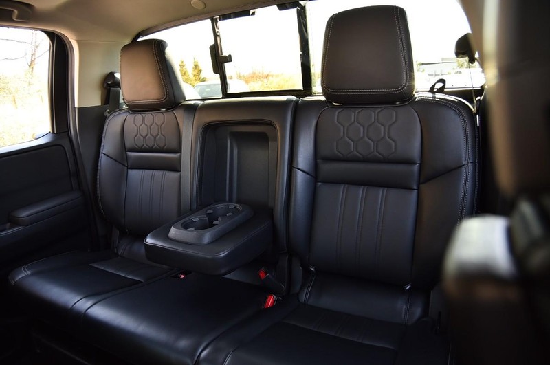 Nissan Frontier Vehicle Image 26