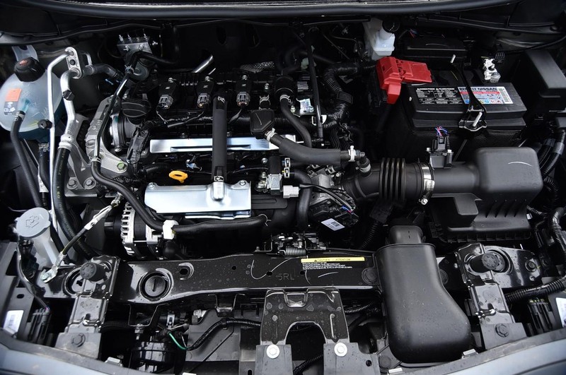 Nissan Versa Vehicle Full-screen Gallery Image 22