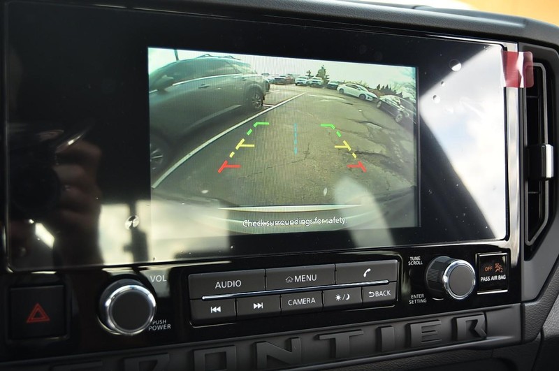 Nissan Frontier Vehicle Image 17