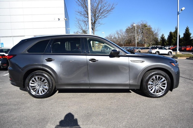 Mazda CX-90 Vehicle Image 05