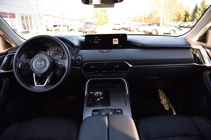 Mazda CX-90 Vehicle Image 08