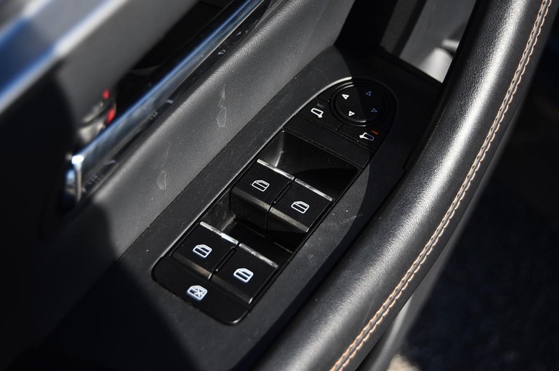 Mazda CX-90 Vehicle Image 09