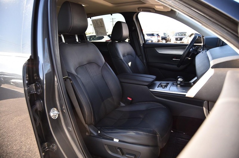 Mazda CX-90 Vehicle Image 23