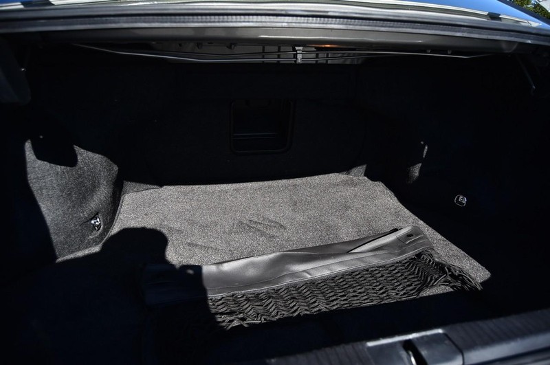 Lexus ES Vehicle Full-screen Gallery Image 27