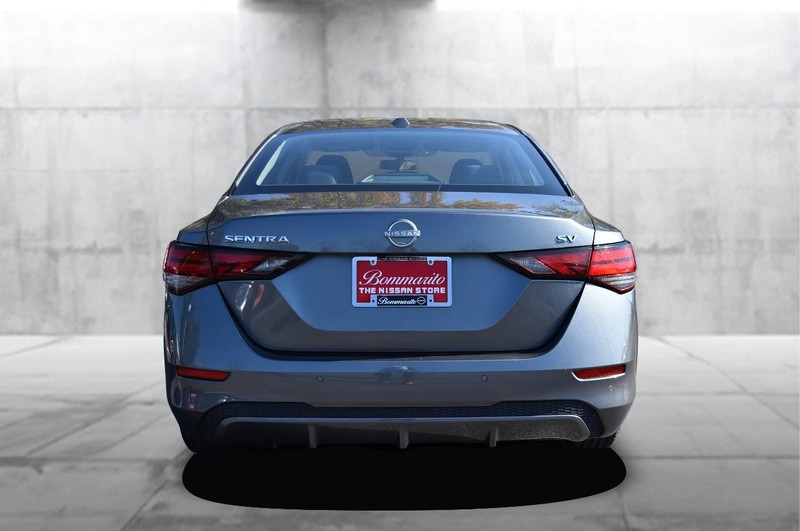 Nissan Sentra Vehicle Image 06