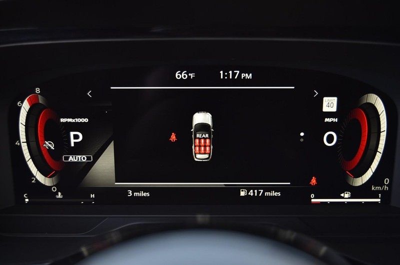 Nissan Pathfinder Vehicle Image 13