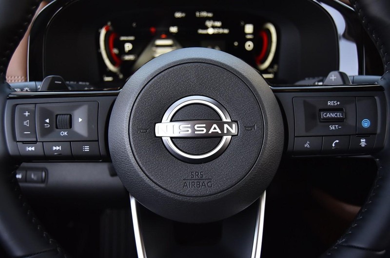 Nissan Pathfinder Vehicle Image 23