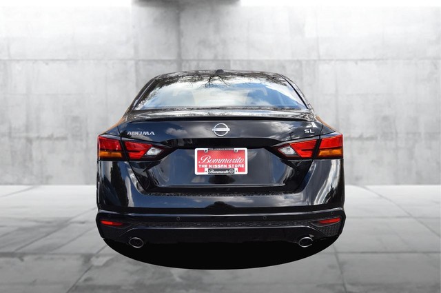 Nissan Altima Vehicle Image 06