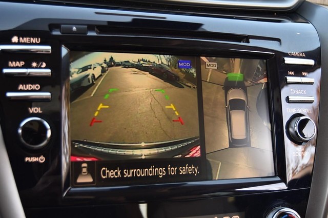 Nissan Murano Vehicle Image 15