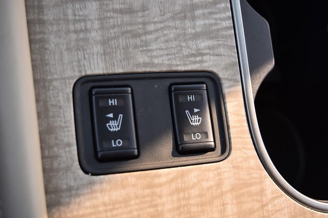 Nissan Murano Vehicle Image 22