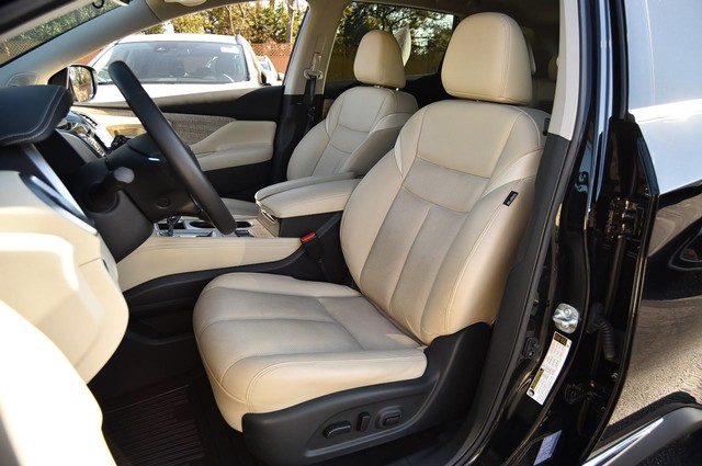 Nissan Murano Vehicle Image 24