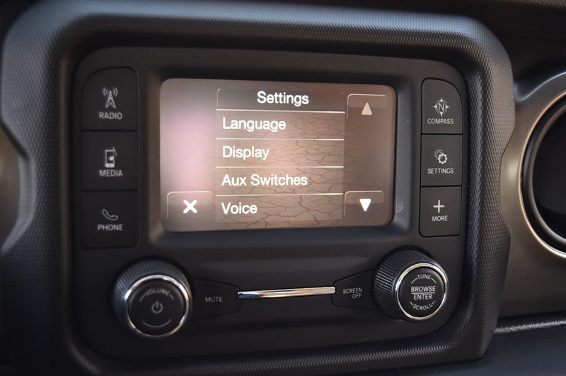 Jeep Gladiator Vehicle Full-screen Gallery Image 14