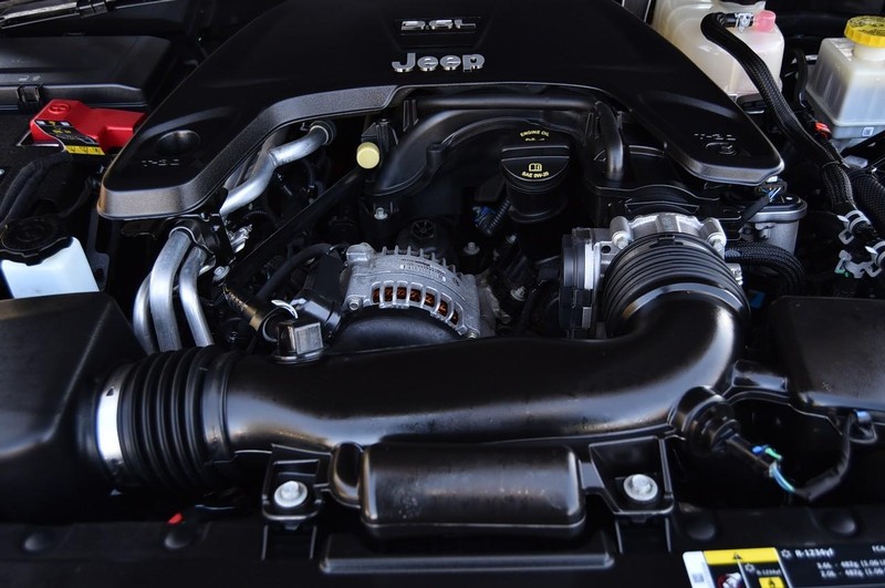 Jeep Gladiator Vehicle Full-screen Gallery Image 25