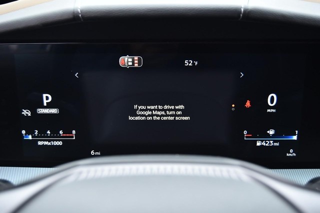 Nissan Murano Vehicle Full-screen Gallery Image 13