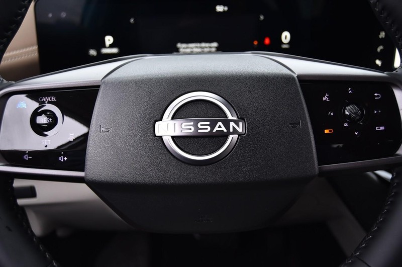 Nissan Murano Vehicle Image 22