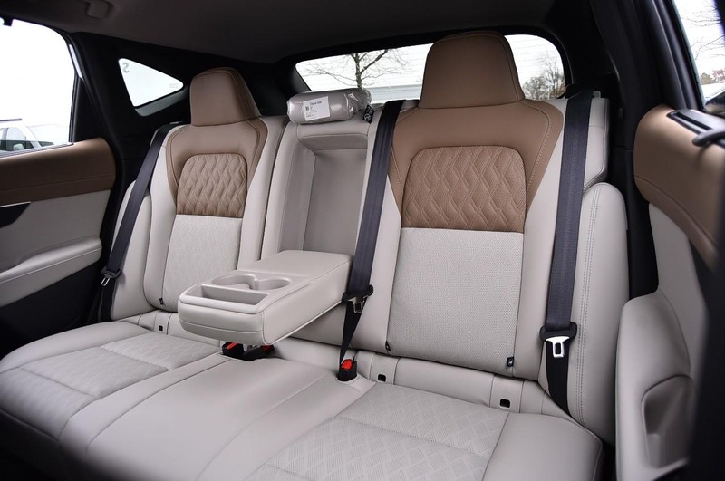 Nissan Murano Vehicle Image 26