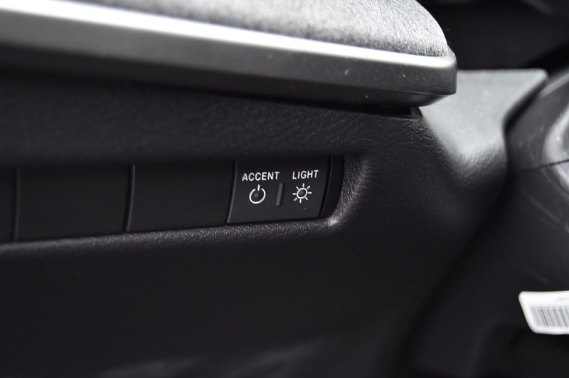 Nissan Kicks Vehicle Image 11