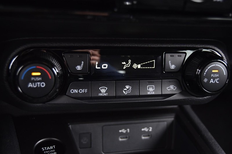 Nissan Kicks Vehicle Image 16