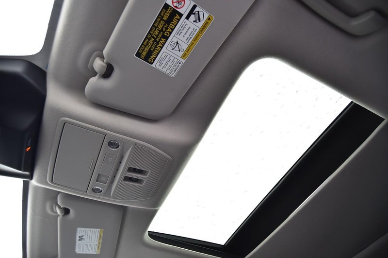 Nissan Kicks Vehicle Image 23