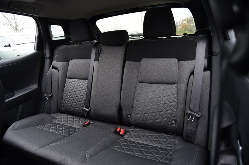 Nissan Kicks Vehicle Image 24