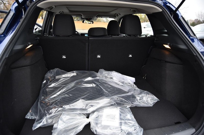 Nissan Kicks Vehicle Image 25