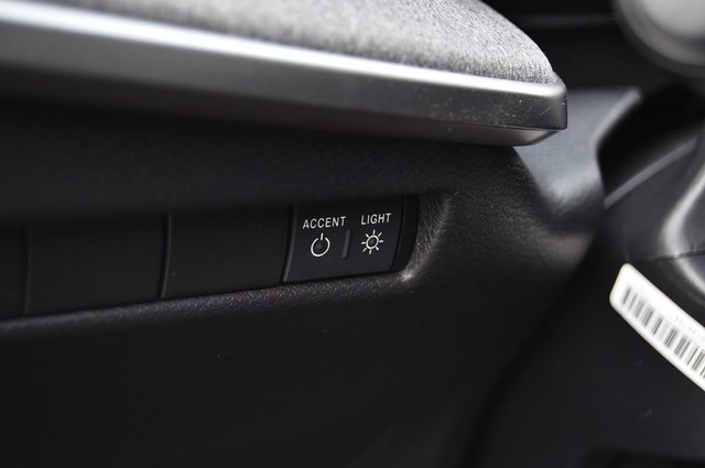 Nissan Kicks Vehicle Image 10