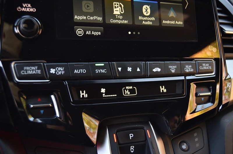 Honda Odyssey Vehicle Full-screen Gallery Image 17