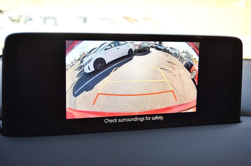 Mazda CX-5 Vehicle Full-screen Gallery Image 14