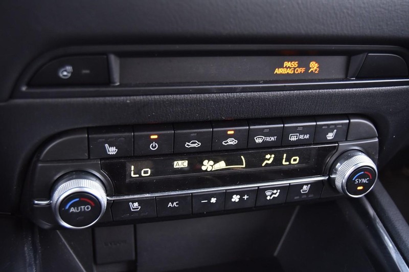 Mazda CX-5 Vehicle Full-screen Gallery Image 18