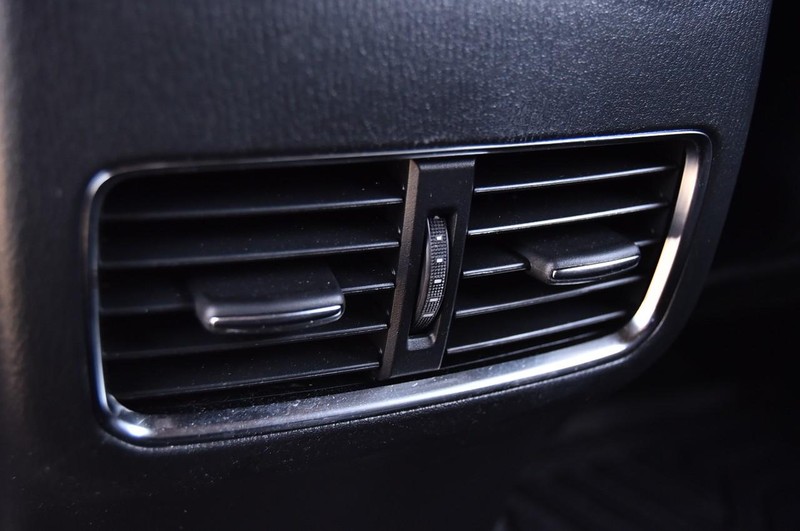 Mazda CX-5 Vehicle Full-screen Gallery Image 26