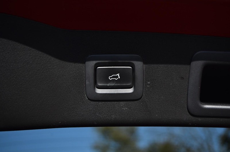 Mazda CX-5 Vehicle Full-screen Gallery Image 28