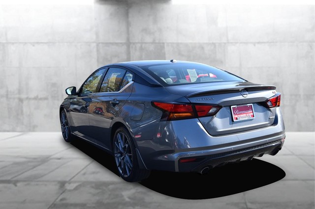 Nissan Altima Vehicle Image 07