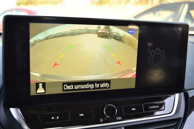 Nissan Altima Vehicle Image 15