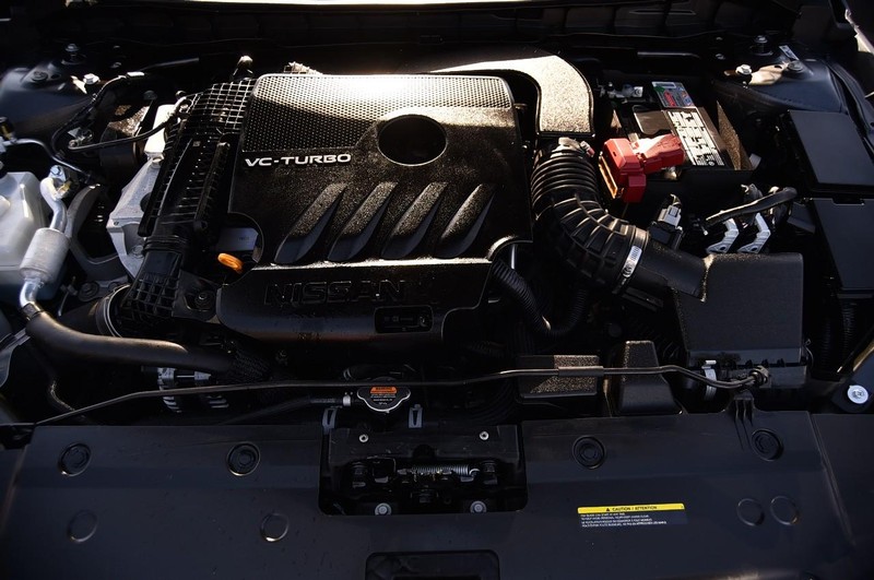 Nissan Altima Vehicle Full-screen Gallery Image 28