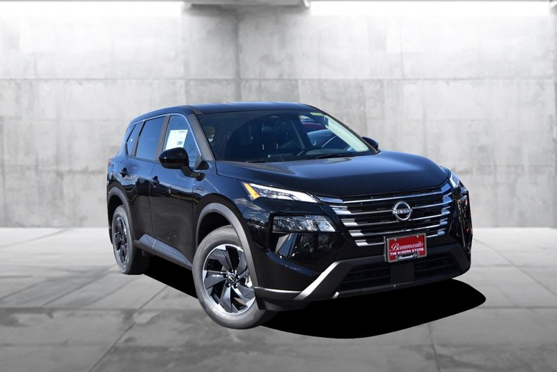 Nissan Rogue Vehicle Image 02