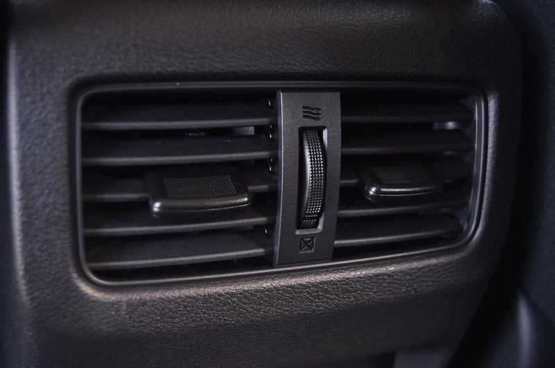 Nissan Rogue Vehicle Image 22