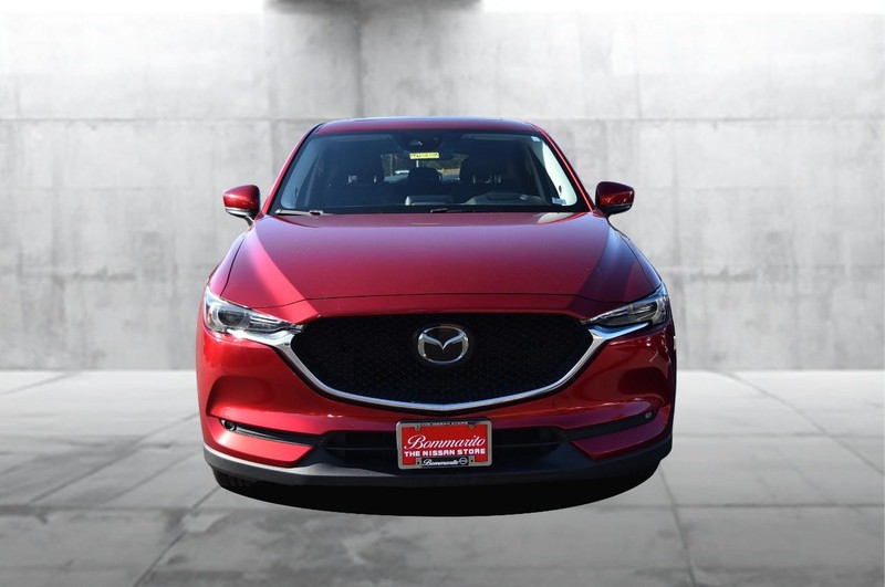 Mazda CX-5 Vehicle Full-screen Gallery Image 04