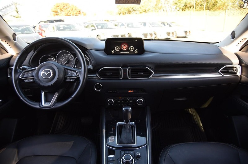 Mazda CX-5 Vehicle Full-screen Gallery Image 08